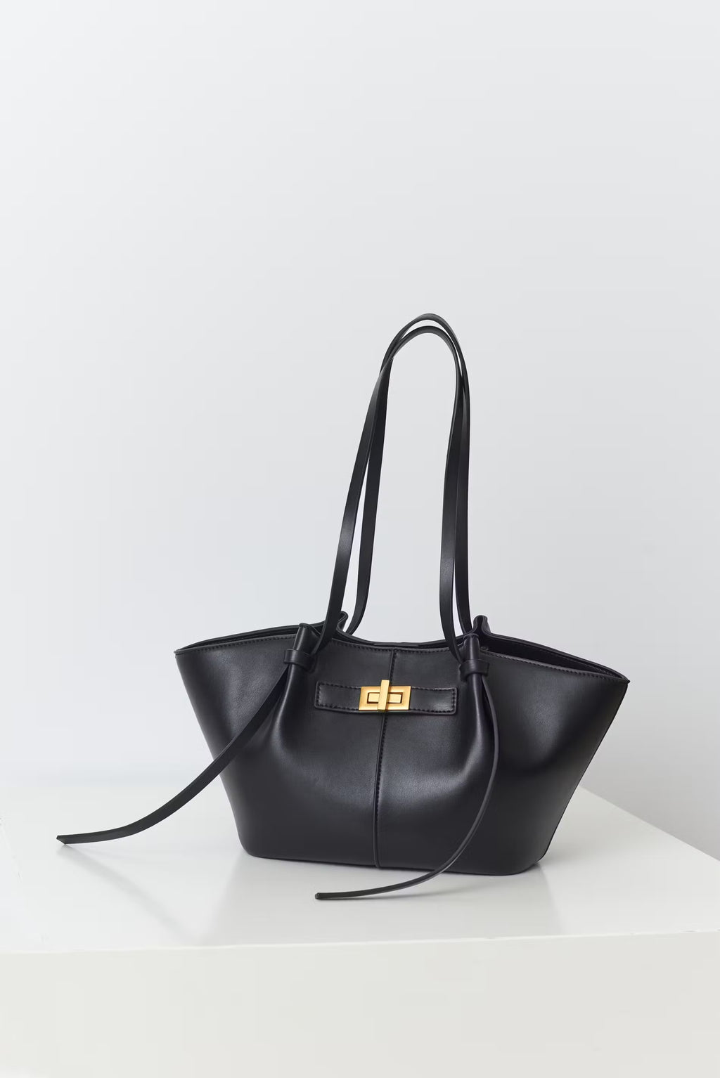 Gina Tricot | Long strap pu bag